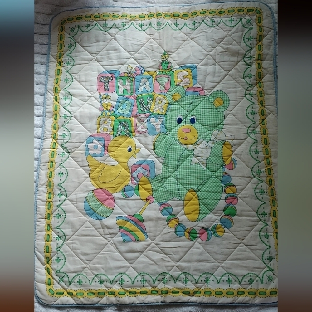 Vintage Baby Toddler Handmade Quilt - Picture 2 of 3